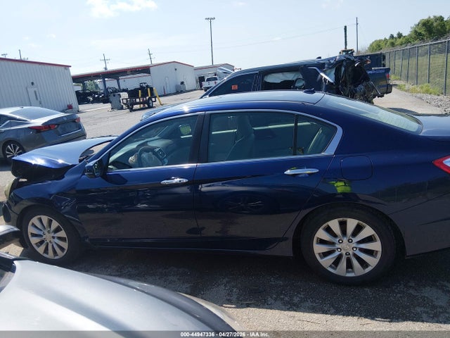 2015 Honda Accord Ex-l მანქანა იყიდება აუქციონზე, vin: 1HGCR2F82FA050513, აუქციონის ნომერი: 44947336