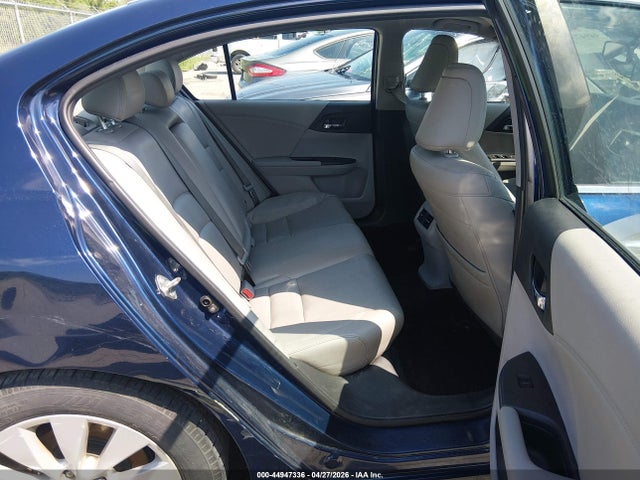 2015 Honda Accord Ex-l მანქანა იყიდება აუქციონზე, vin: 1HGCR2F82FA050513, აუქციონის ნომერი: 44947336
