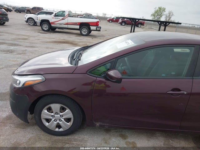 44947374 :رقم المزاد ، 3KPFL4A76JE201804 vin ، 2018 Kia Forte Lx مزاد بيع