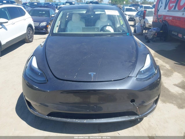 44947380 :رقم المزاد ، 7SAYGDED0SF316099 vin ، 2025 Tesla Model Y Long Range Dual Motor Rear-wheel Drive مزاد بيع