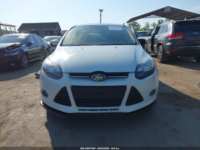 44947389 :رقم المزاد ، 1FADP3K22DL360118 vin ، 2013 Ford Focus Se مزاد بيع