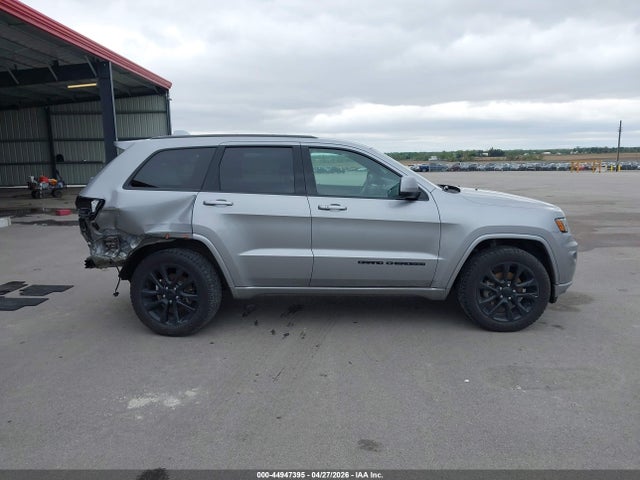 44947395 :رقم المزاد ، 1C4RJFAG9JC207277 vin ، 2018 Jeep Grand Cherokee Altitude 4x4 مزاد بيع