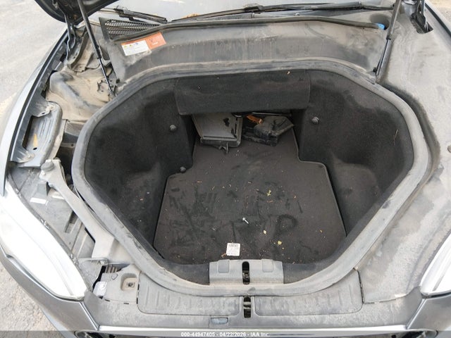 44947405 :رقم المزاد ، 5YJSA1H14EFP35789 vin ، 2014 Tesla Model S P85 مزاد بيع