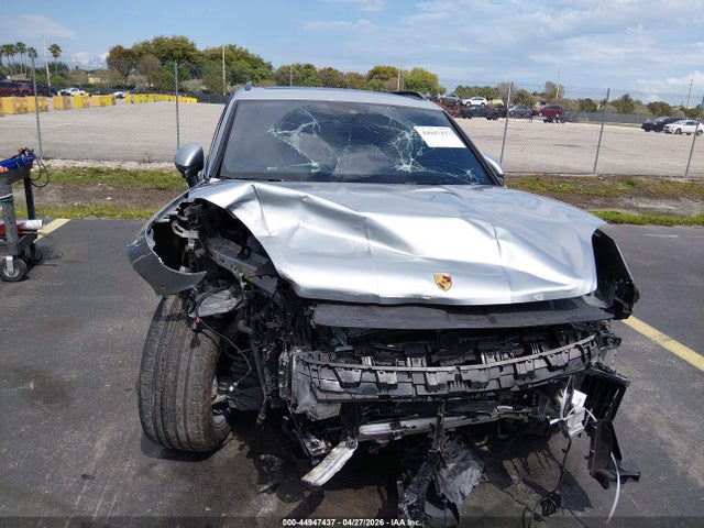 Porsche CAYENNE S 2024 WP1AL2AY5RDA35472 Image 6