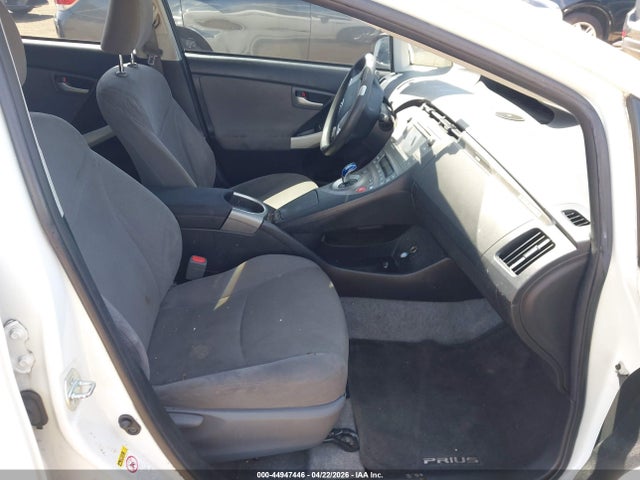 Toyota PRIUS PLUG-IN 2014 JTDKN3DPXE3057797 Image 5