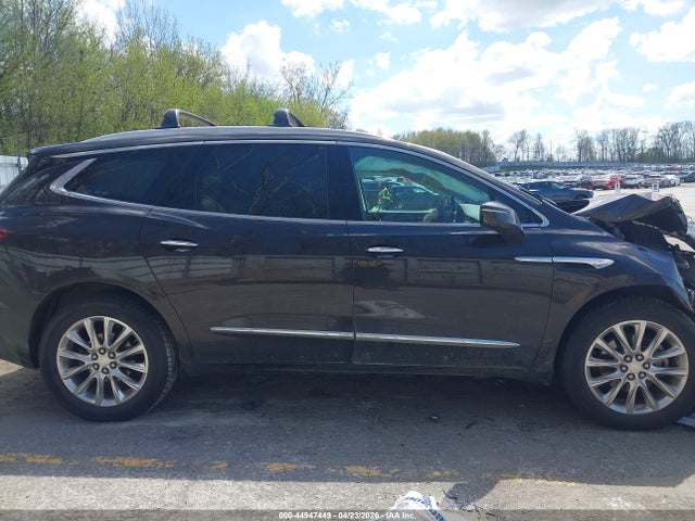 2018 Buick Enclave Premium მანქანა იყიდება აუქციონზე, vin: 5GAEVBKW2JJ174573, აუქციონის ნომერი: 44947449