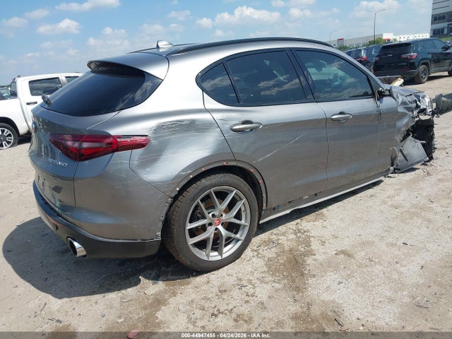 Aukcja sprzedaży 2018 Alfa Romeo Stelvio Ti Sport Awd, vin: ZASFAKNN1J7B63005, numer aukcji: 44947455