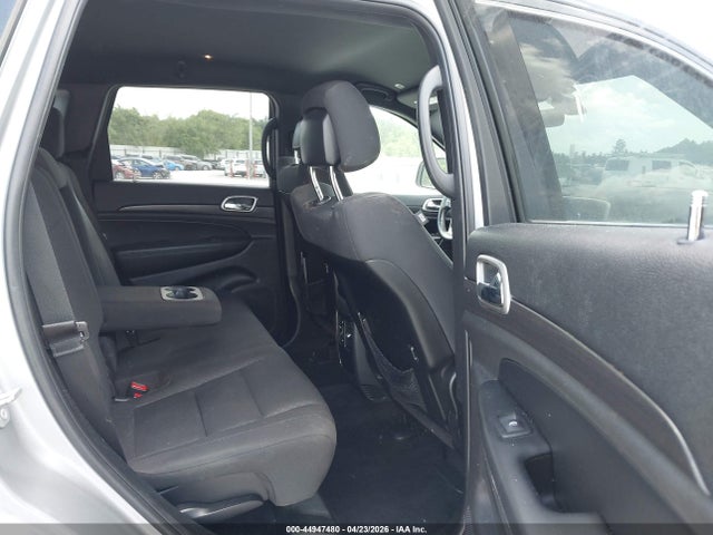 2018 Jeep Grand Cherokee Laredo E 4x2 მანქანა იყიდება აუქციონზე, vin: 1C4RJEAG0JC131197, აუქციონის ნომერი: 44947480