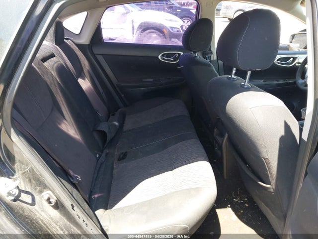 3N1AB7AP0EL695869 Nissan SENTRA SV