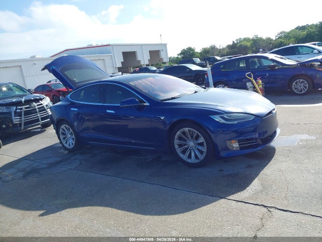 Aukcja sprzedaży 2017 Tesla Model S 60/75, vin: 5YJSA1E13HF218203, numer aukcji: 44947508