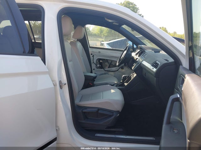 Продаж на аукціоні авто 2021 Volkswagen Tiguan 2.0t Se/2.0t Se R-line Black/2.0t Sel, vin: 3VV2B7AX0MM111367, номер лоту: 44947514