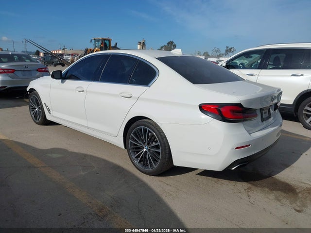 BMW 530I 2021 WBA53BH02MWX18615 Image 3