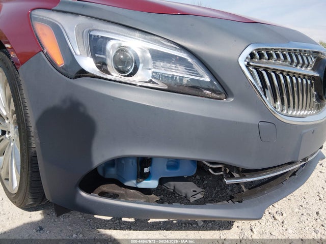 44947573 :رقم المزاد ، 1G4ZS5SS4HU181438 vin ، 2017 Buick Lacrosse Premium مزاد بيع
