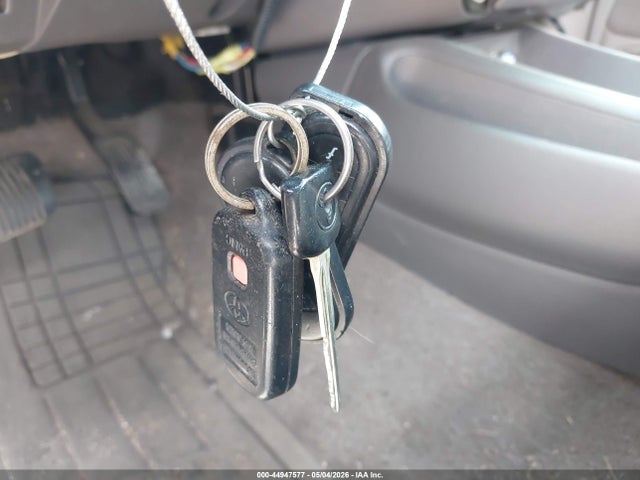 Продаж на аукціоні авто 2003 Toyota Tundra Sr5 V8, vin: 5TBBT44123S416345, номер лоту: 44947577