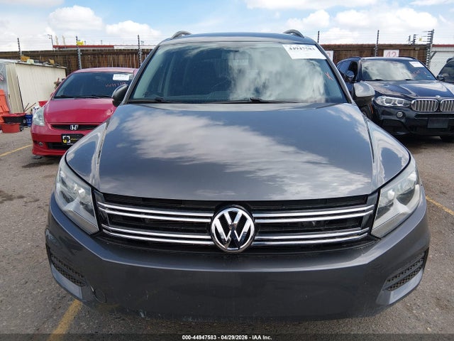 WVGAV7AX9JK001627 Volkswagen Tiguan Limited 2.0t