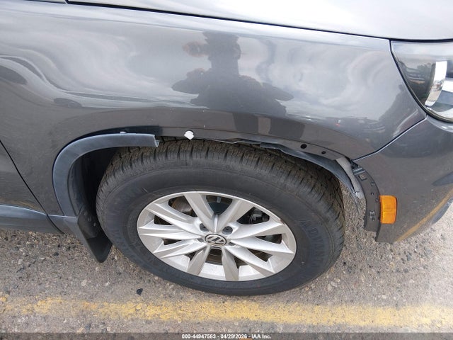 WVGAV7AX9JK001627 Volkswagen Tiguan Limited 2.0t