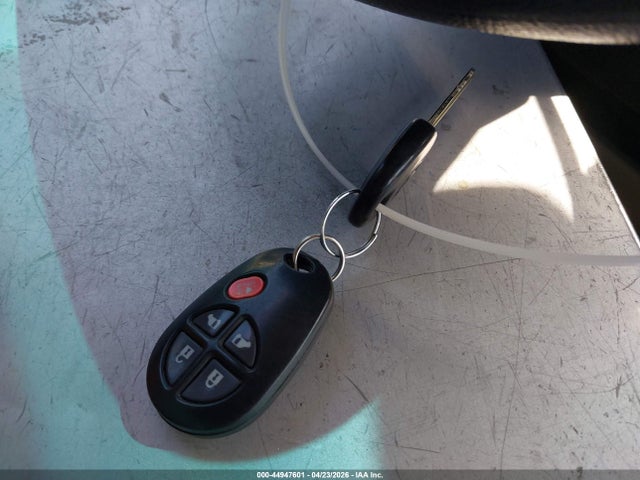 5TDKZ3DC2HS847129 Toyota Sienna Le 8 Passenger