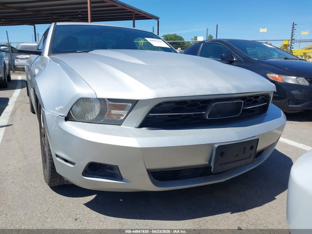 Продажа на аукционе авто 2012 Ford Mustang V6 Premium, vin: 1ZVBP8AM4C5235770, номер лота: 44947630