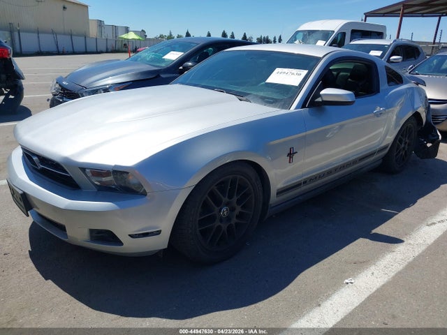Продажа на аукционе авто 2012 Ford Mustang V6 Premium, vin: 1ZVBP8AM4C5235770, номер лота: 44947630