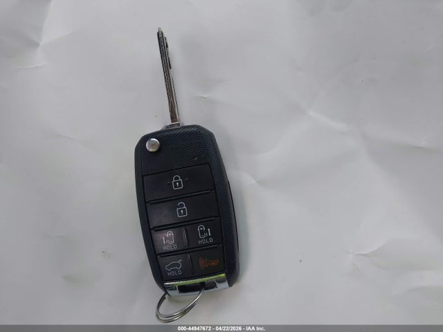 44947672 :رقم المزاد ، KNDMB5C1XG6134454 vin ، 2016 Kia Sedona Lx مزاد بيع