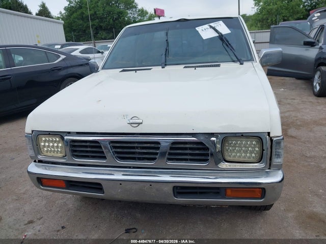 44947677 :رقم المزاد ، 1N6SD16S0SC412865 vin ، 1995 Nissan Truck King Cab Xe مزاد بيع