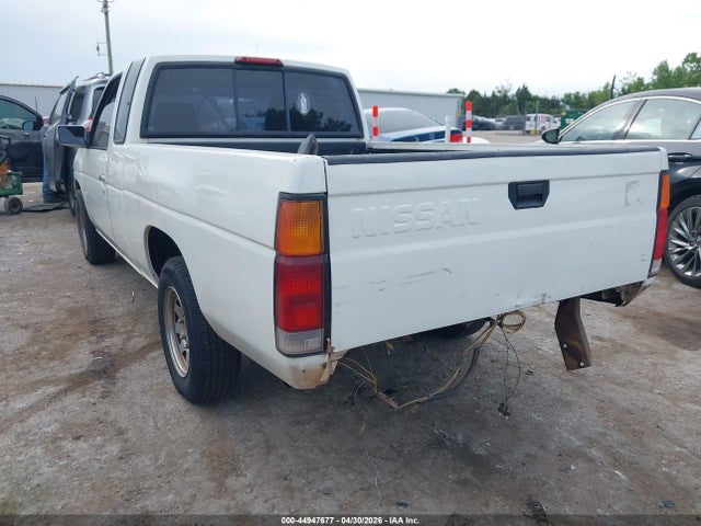 44947677 :رقم المزاد ، 1N6SD16S0SC412865 vin ، 1995 Nissan Truck King Cab Xe مزاد بيع