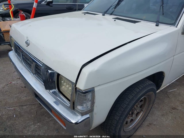 44947677 :رقم المزاد ، 1N6SD16S0SC412865 vin ، 1995 Nissan Truck King Cab Xe مزاد بيع