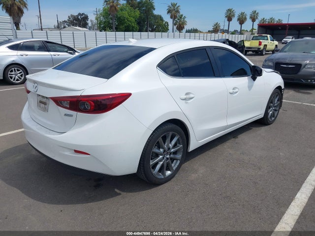 3MZBN1W32JM200116 Mazda Mazda3 Grand Touring