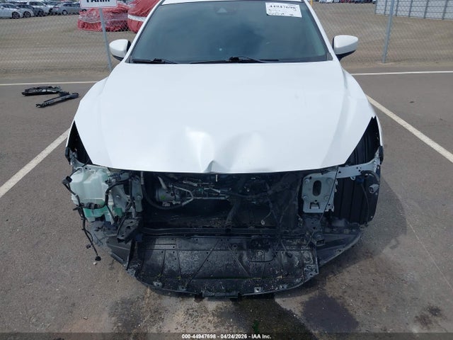 3MZBN1W32JM200116 Mazda Mazda3 Grand Touring