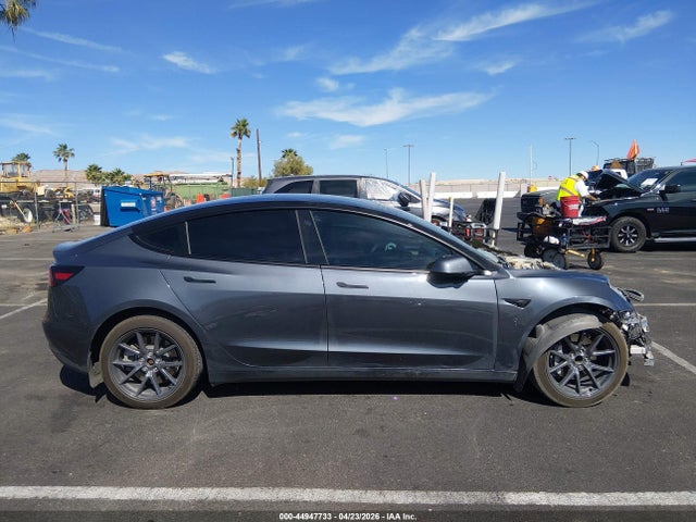 2023 Tesla Model 3 Rear-wheel Drive მანქანა იყიდება აუქციონზე, vin: 5YJ3E1EA8PF656786, აუქციონის ნომერი: 44947733