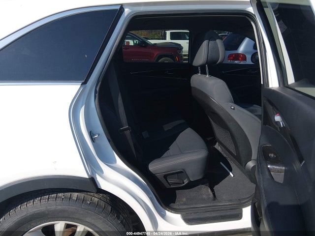 Продажа на аукционе авто 2016 Kia Sorento 3.3l Lx, vin: 5XYPGDA59GG045339, номер лота: 44947745