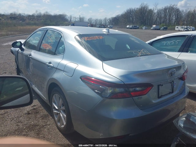 Продажа на аукционе авто 2022 Toyota Camry Le, vin: 4T1C11AKXNU683188, номер лота: 44947781