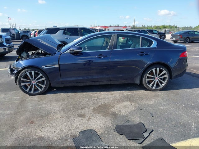 2017 Jaguar Xe 25t Prestige მანქანა იყიდება აუქციონზე, vin: SAJAE4BG8HA969060, აუქციონის ნომერი: 44947824