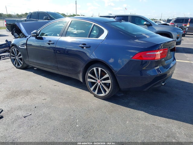 2017 Jaguar Xe 25t Prestige მანქანა იყიდება აუქციონზე, vin: SAJAE4BG8HA969060, აუქციონის ნომერი: 44947824