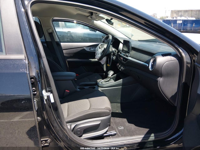 Продажа на аукционе авто 2024 Kia Forte Lxs, vin: 3KPF24AD5RE730536, номер лота: 44947848