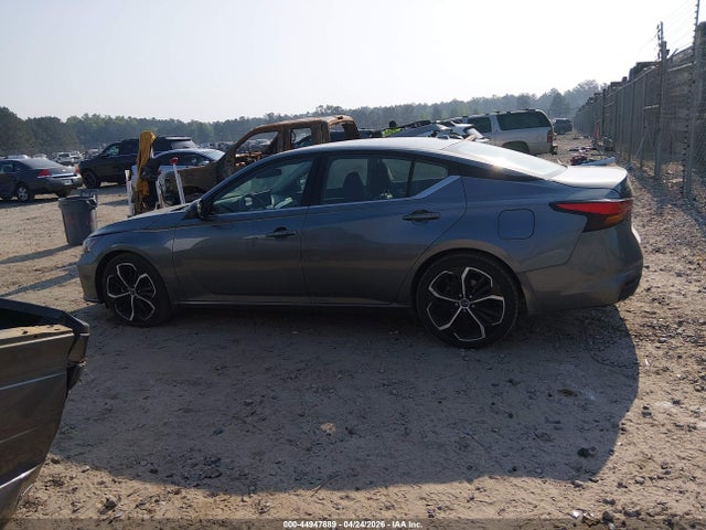1N4BL4CV0PN355803 Nissan Altima Sr Fwd