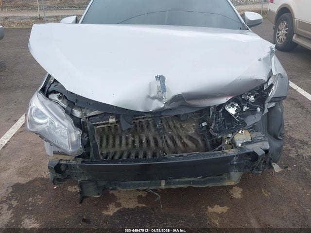 44947912 :رقم المزاد ، 4T4BF1FK8FR473234 vin ، 2015 Toyota Camry Le مزاد بيع