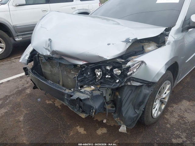 44947912 :رقم المزاد ، 4T4BF1FK8FR473234 vin ، 2015 Toyota Camry Le مزاد بيع