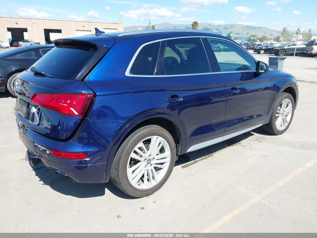 44948006 :رقم المزاد ، WA1BNAFY3J2219984 vin ، 2018 Audi Q5 2.0t Premium/2.0t Tech Premium مزاد بيع