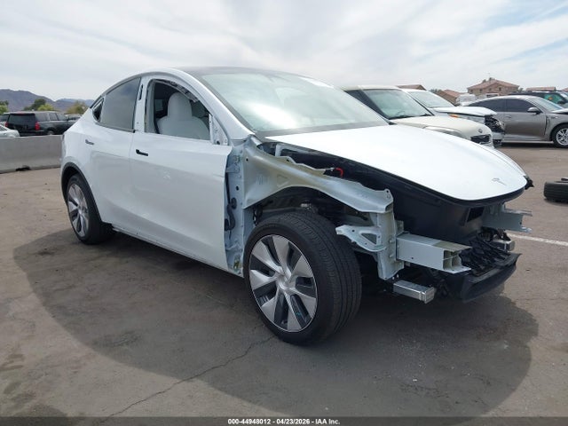 Продаж на аукціоні авто 2024 Tesla Model Y Long Range Dual Motor All-wheel Drive, vin: 7SAYGDEE5RF034057, номер лоту: 44948012
