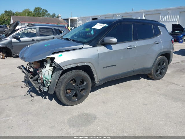 2018 Jeep Compass Altitude Fwd მანქანა იყიდება აუქციონზე, vin: 3C4NJCBBXJT408318, აუქციონის ნომერი: 44948067
