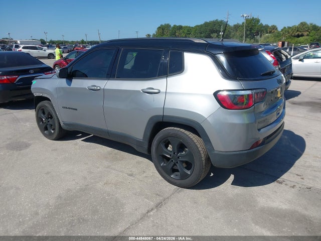 2018 Jeep Compass Altitude Fwd მანქანა იყიდება აუქციონზე, vin: 3C4NJCBBXJT408318, აუქციონის ნომერი: 44948067