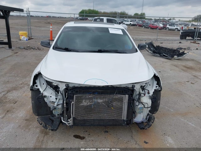 Продажа на аукционе авто 2018 Chevrolet Malibu Lt, vin: 1G1ZD5ST9JF294411, номер лота: 44948099
