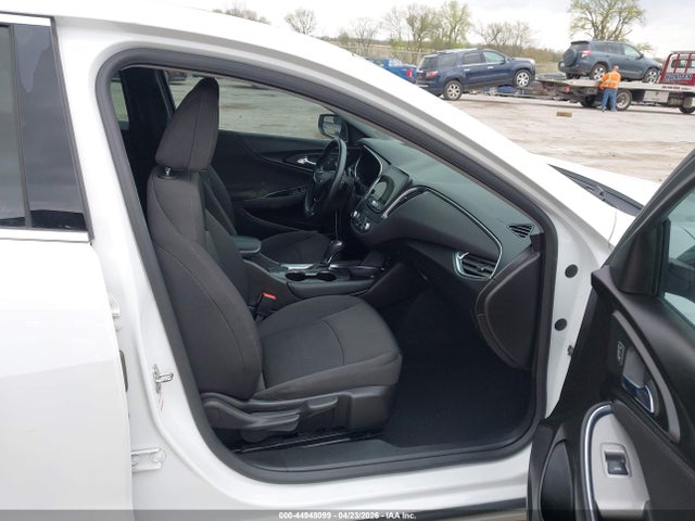 Продажа на аукционе авто 2018 Chevrolet Malibu Lt, vin: 1G1ZD5ST9JF294411, номер лота: 44948099