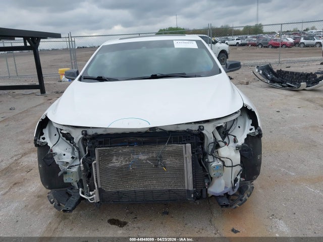 Продажа на аукционе авто 2018 Chevrolet Malibu Lt, vin: 1G1ZD5ST9JF294411, номер лота: 44948099