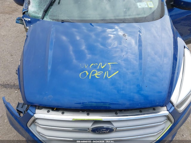 Продажа на аукционе авто 2017 Ford Escape Se, vin: 1FMCU9GD3HUE52507, номер лота: 44948103