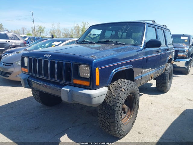 Продажа на аукционе авто 2000 Jeep Cherokee Sport, vin: 1J4FF48S6YL137471, номер лота: 44948176