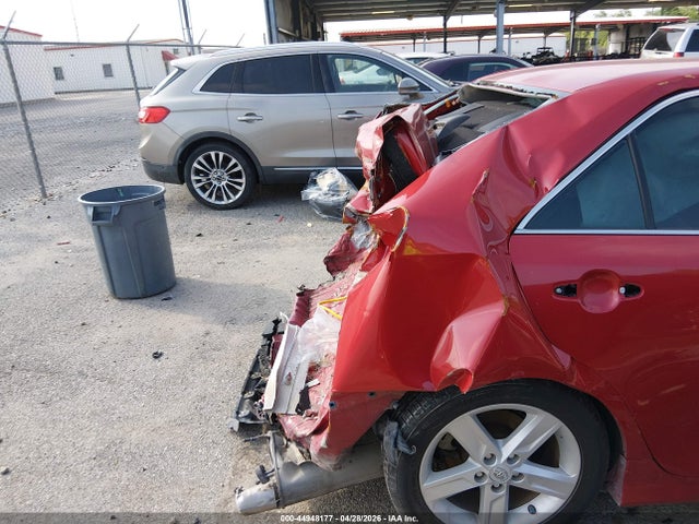 2013 Toyota Camry Se მანქანა იყიდება აუქციონზე, vin: 4T1BF1FK2DU697266, აუქციონის ნომერი: 44948177