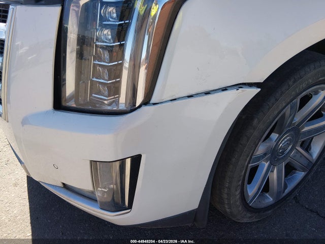 2015 Cadillac Escalade Luxury მანქანა იყიდება აუქციონზე, vin: 1GYS4BKJ9FR258482, აუქციონის ნომერი: 44948204