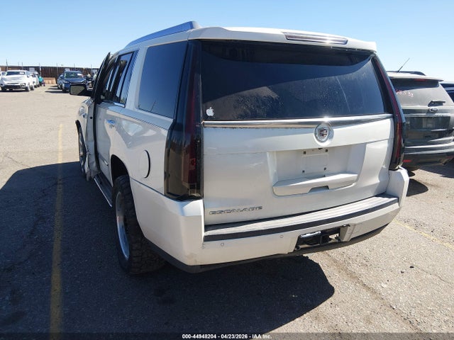 2015 Cadillac Escalade Luxury მანქანა იყიდება აუქციონზე, vin: 1GYS4BKJ9FR258482, აუქციონის ნომერი: 44948204